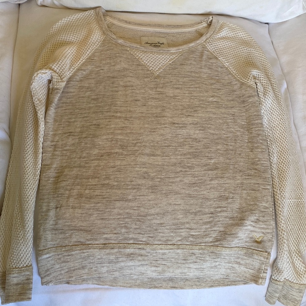 American Eagle top